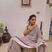Gulabi Chameli Linen Zari Saree