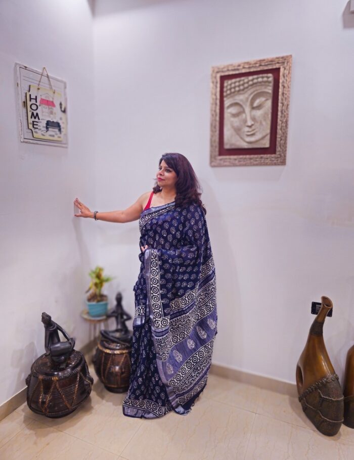 Gehra Ambar Bagru linen saree