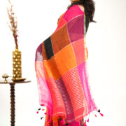Handwoven Linen Zari Saree