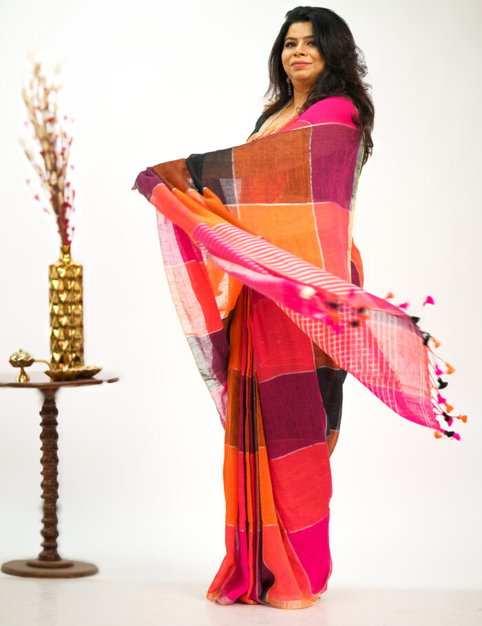 Elegant Red Linen Saree
