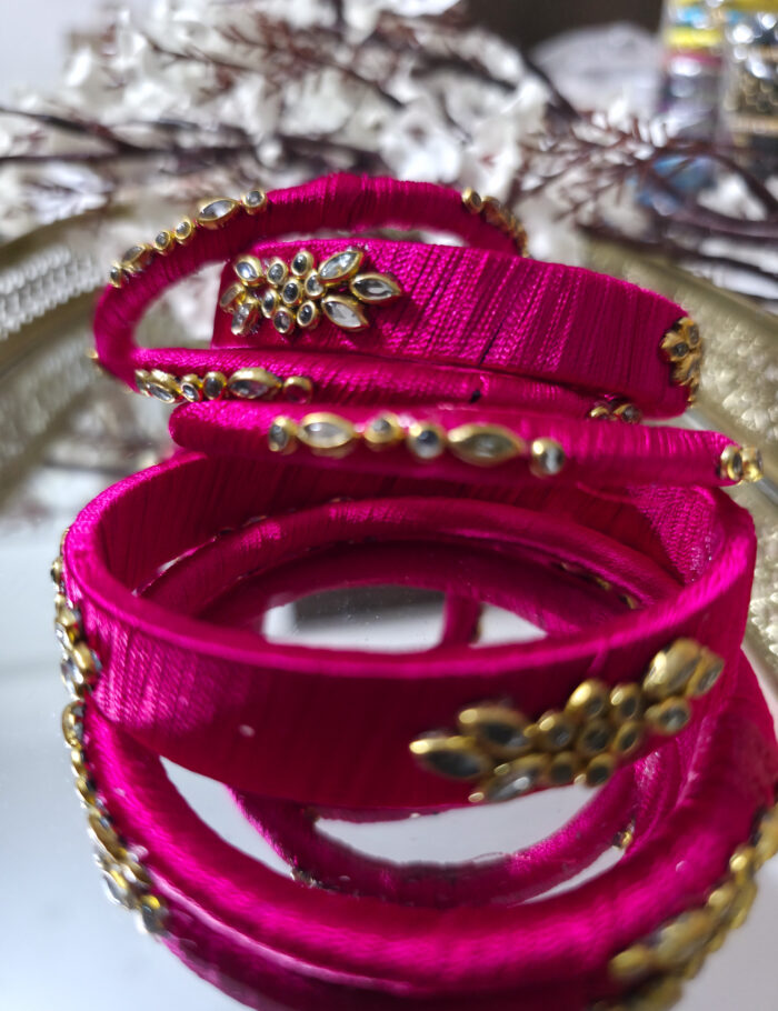 20251002_235307 Six-piece jewelry stack of silk-thread kundan bangles
