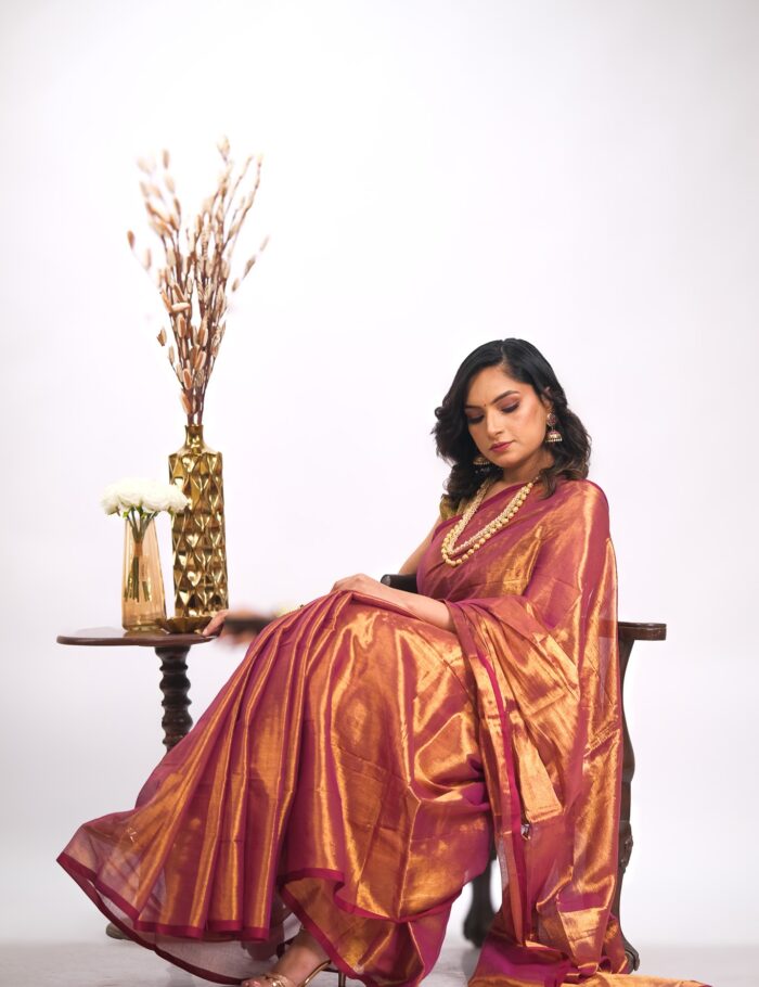 DSCF2742 Shiny copper-gold silk saree