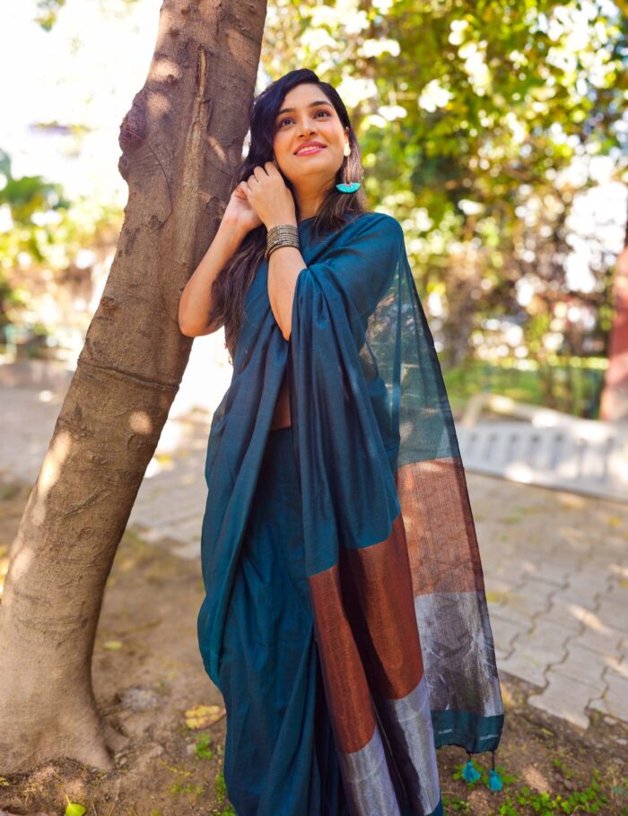Firozi Khadi Wavy Saree