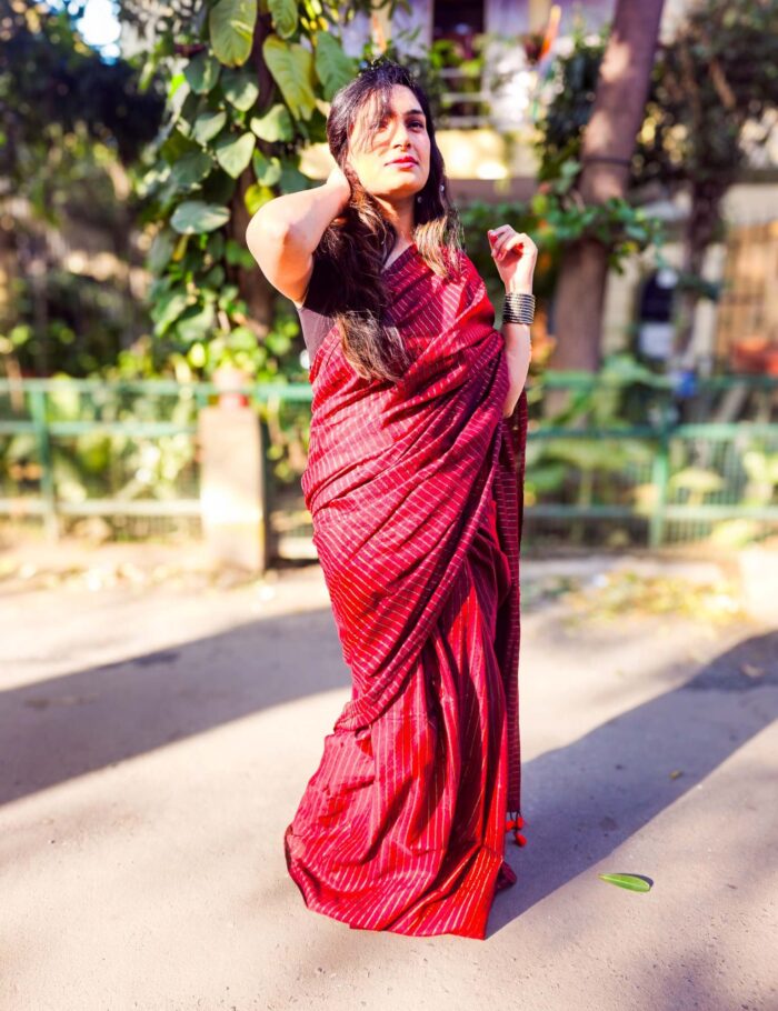 20250126_154211 Laal Lakeer Khadi Saree