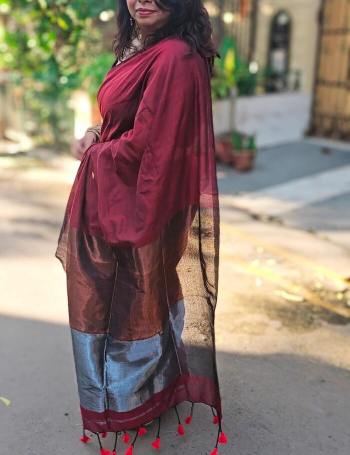 Laal Wave Khadi Saree