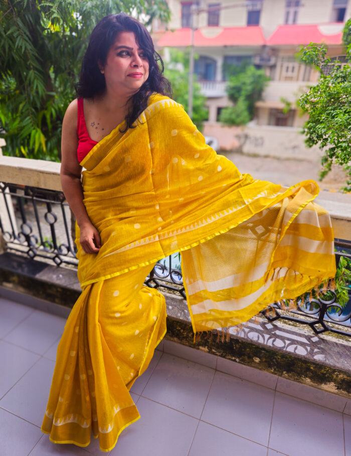 20250728_150435 Shining Jupiter linen saree premium zari design