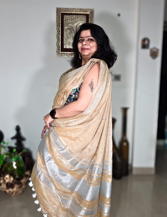 20250906_205038 Shining Uranus zari linen saree
