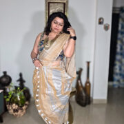 Handloom linen saree with zari work