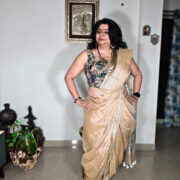Linen saree with gold zari detailing