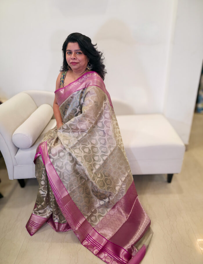 20250917_220702 Ragini golden Banarasi saree pink border