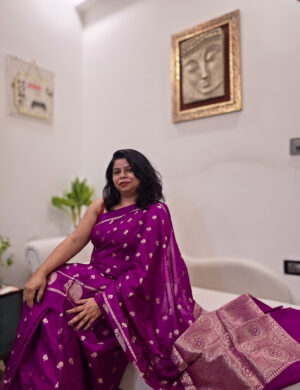Elegant Damini Banarasi saree in vibrant magenta