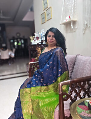Geheri neeli syahi saree – cotton with zari border and green pallu