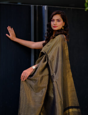 DSCF0789 Sunheri Saaya organza silk saree with gold zari border